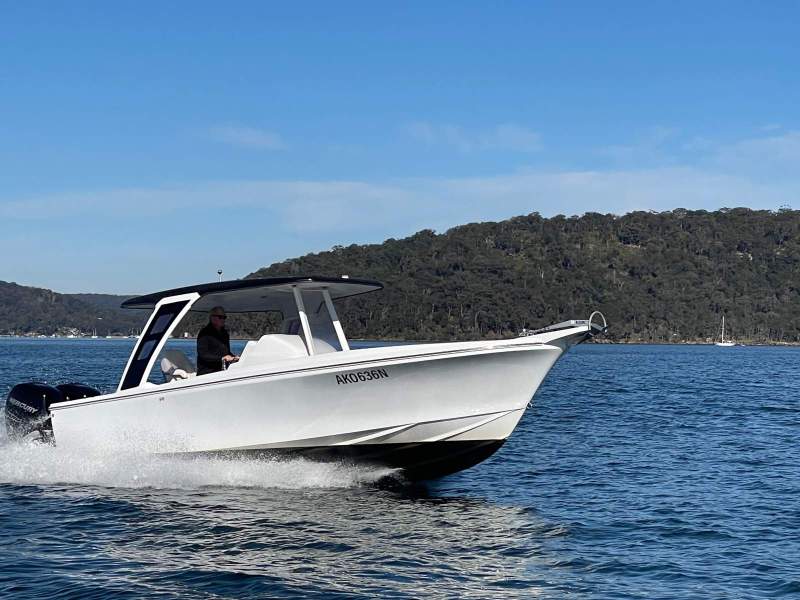 Bertram 25 25/28 Custom Centre Console