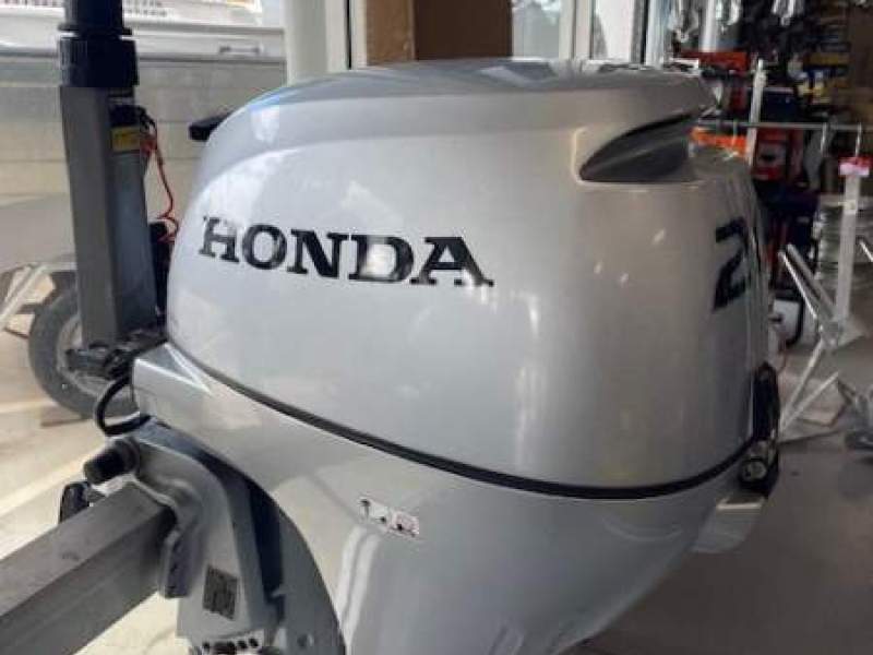 HONDA 20HP LONGSHAFT FOUR STROKE OUTBOARD. 2019