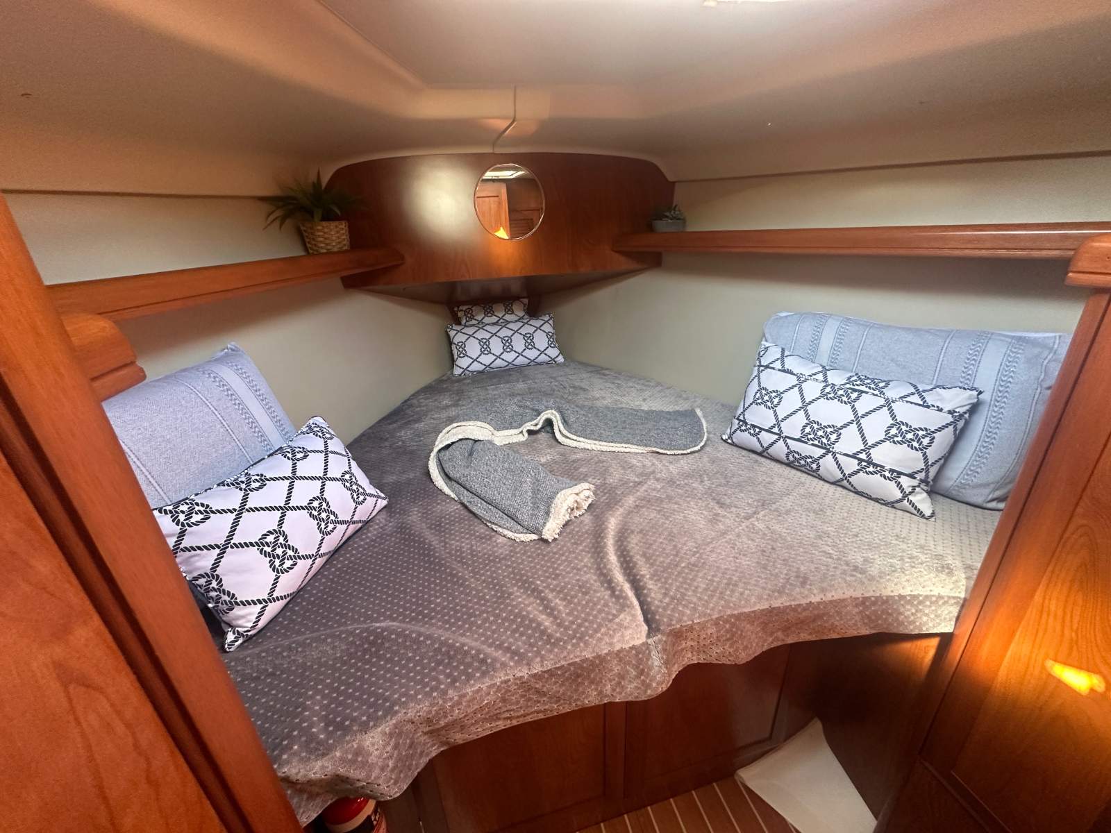 Hunter 36
