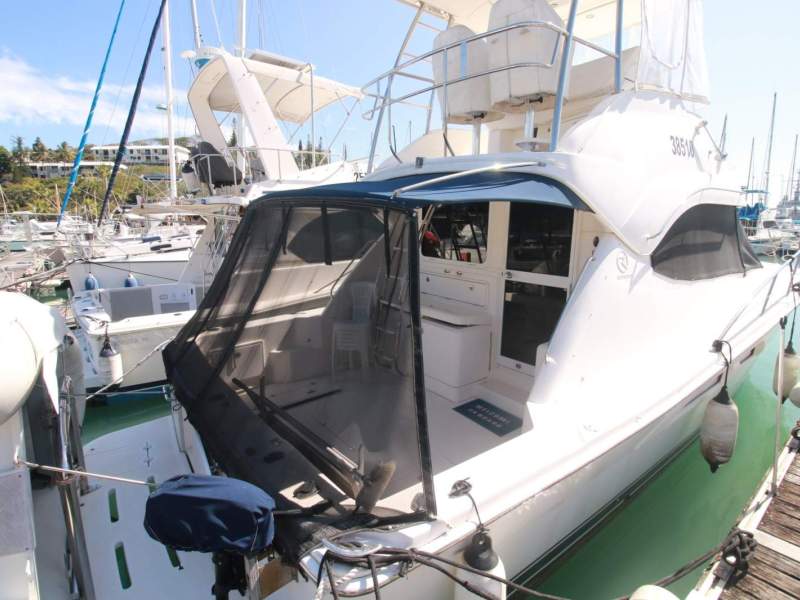 Riviera 38 Open Flybridge Low hours and in very good condition.