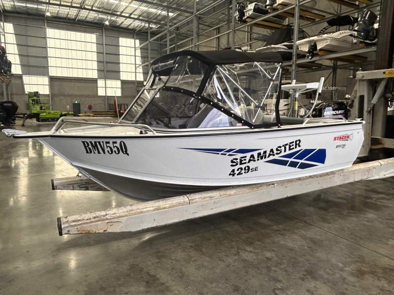 Stacer 429 Sea Master Suit New Buyer, Bargain !