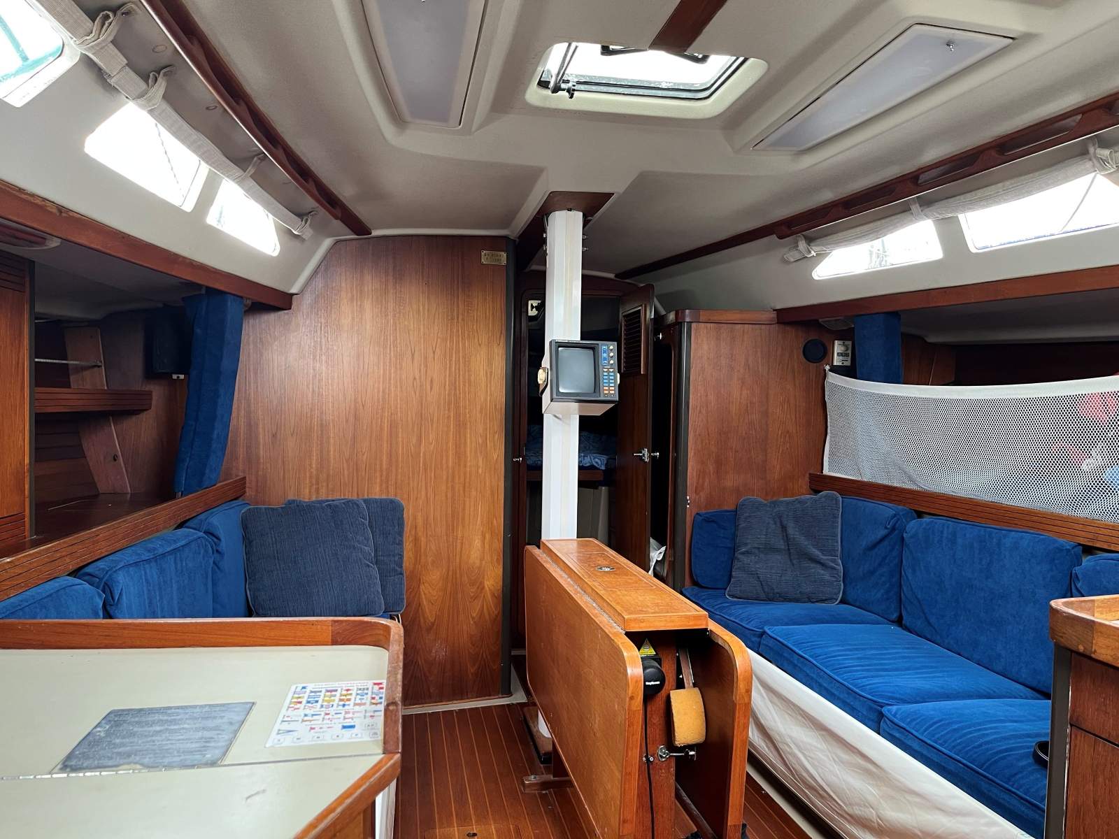C&C Yachts 38 Sloop