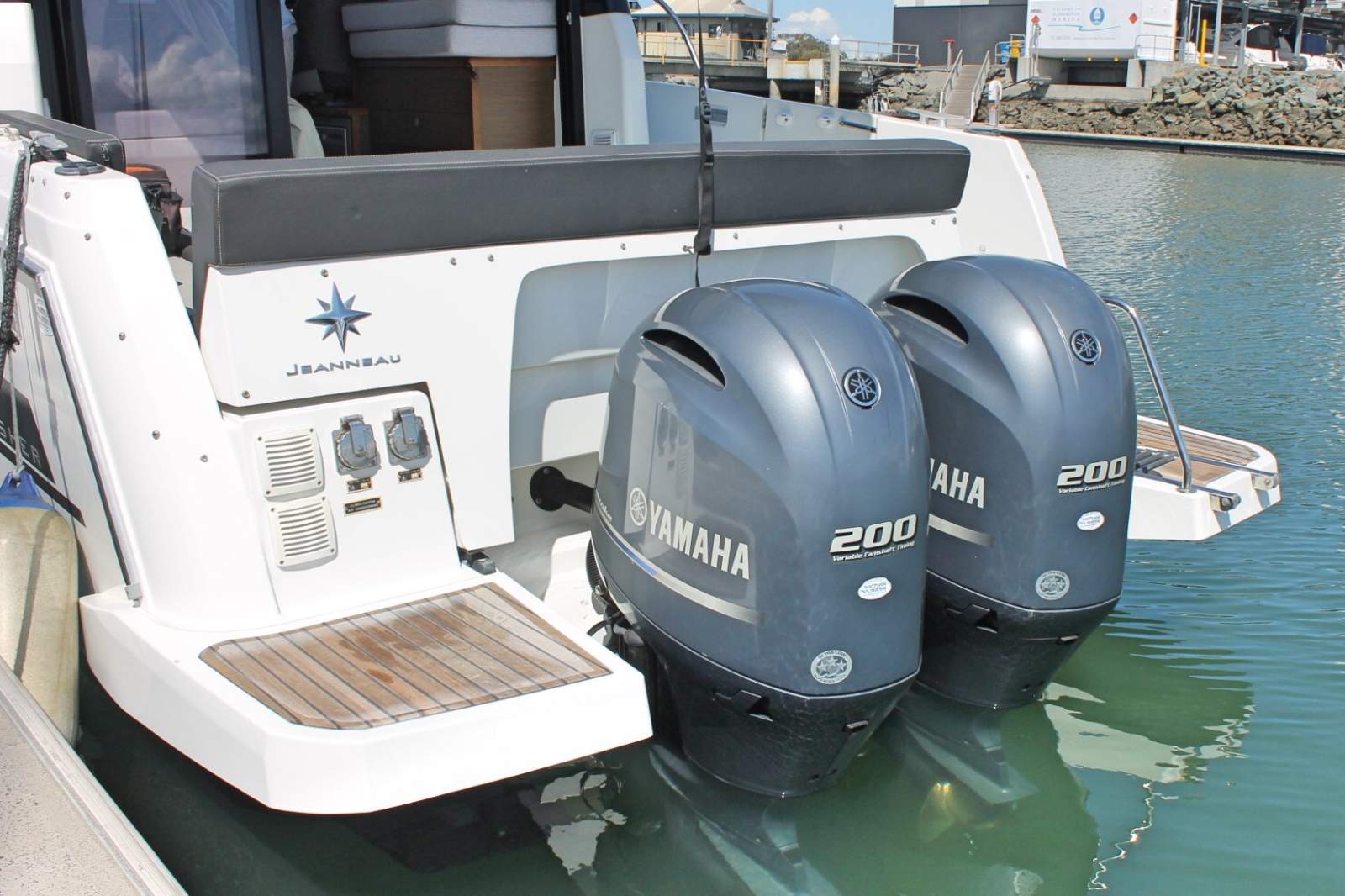 Jeanneau Merry Fisher 895 Offshore