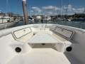Century 3200 CC 32' Centre Console