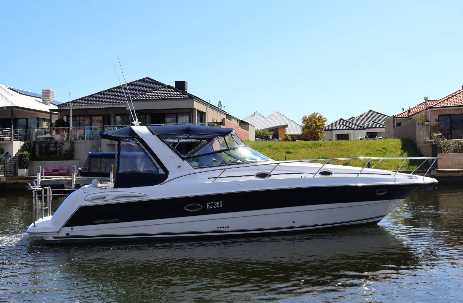 Mustang 3800 Sportcruiser