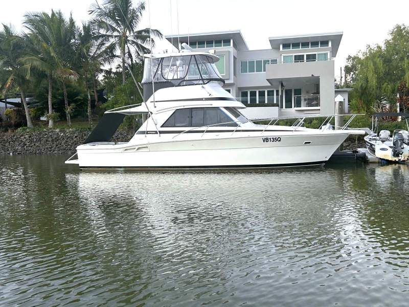 Riviera 36 Flybridge