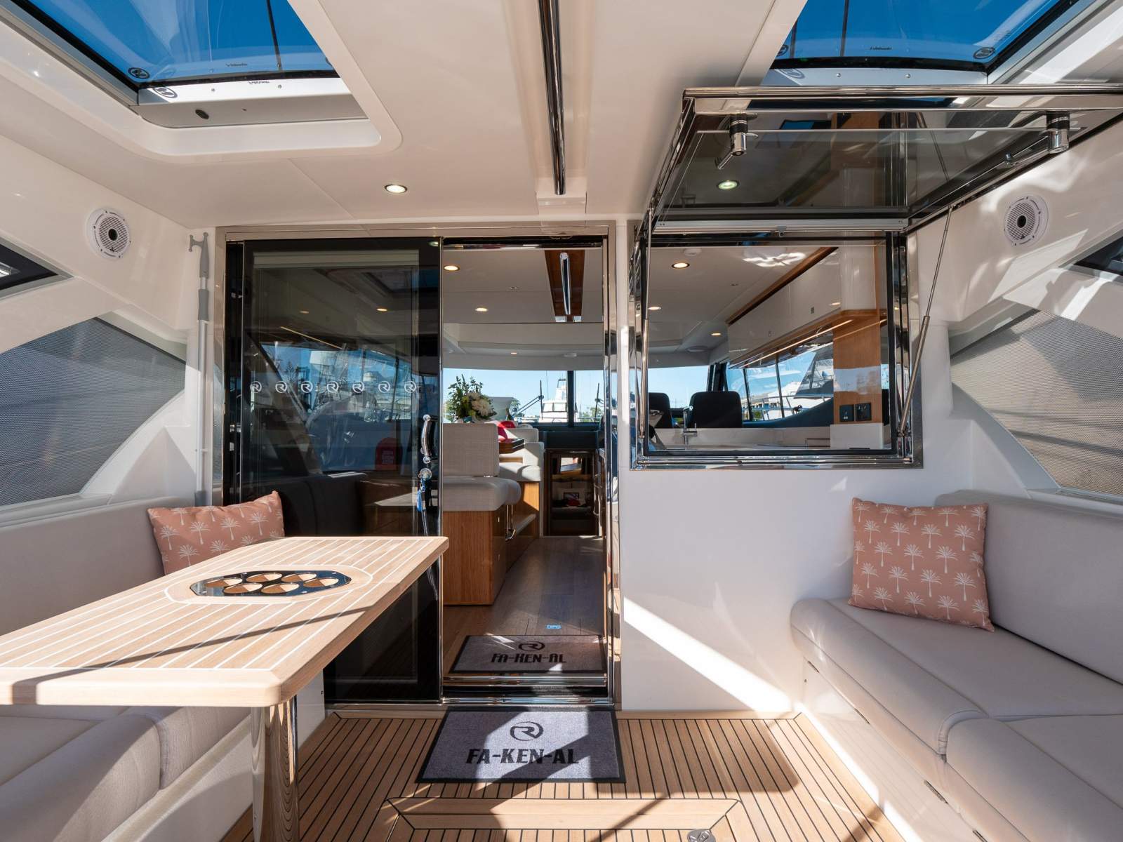 Riviera 465 SUV