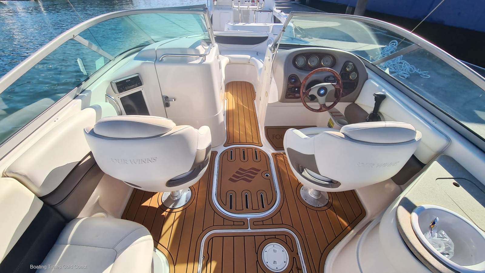 Four Winns Horizon 230 for sale