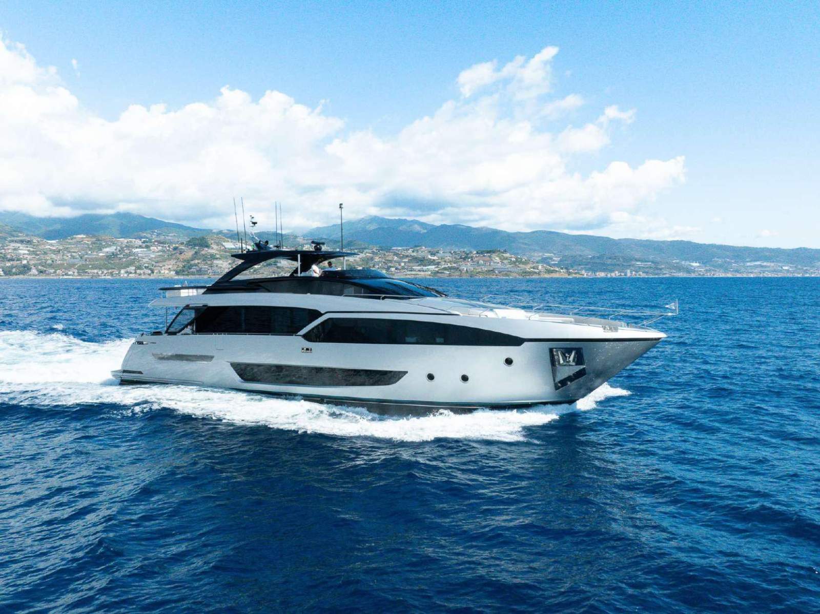 Riva 90 Argo