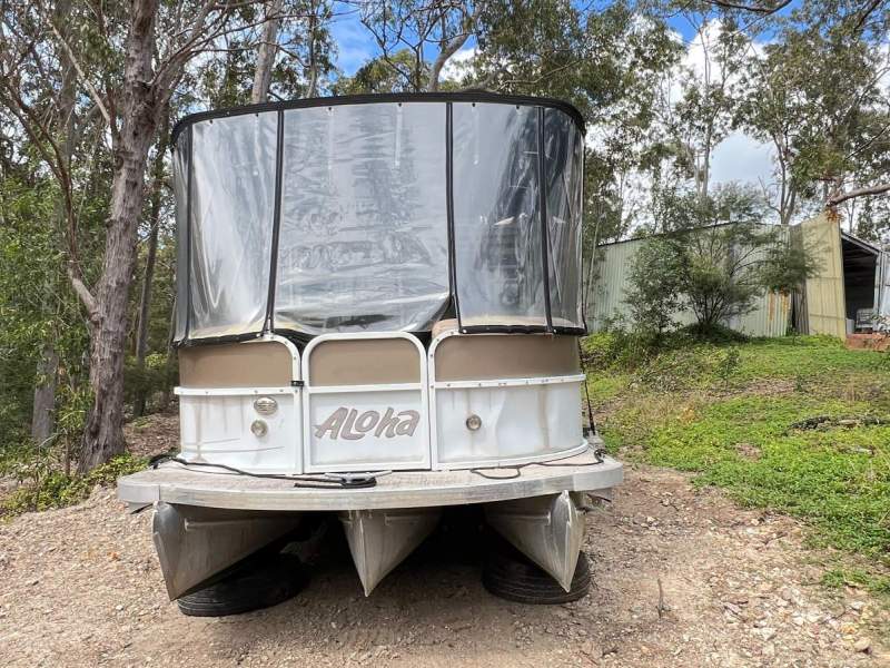 Aloha Pontoons Tropical 260