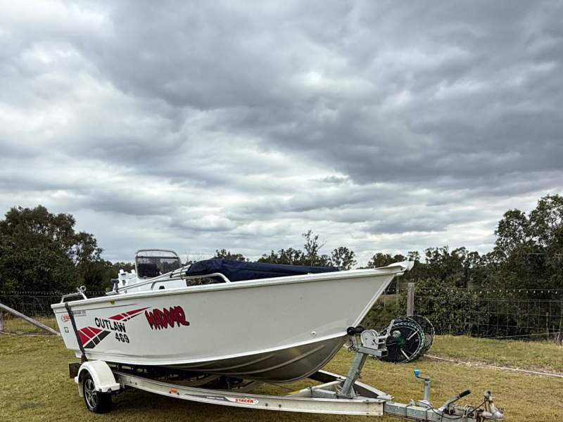 Stacer 469 Outlaw Side Console