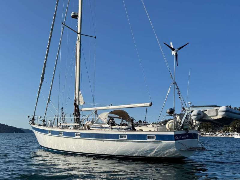 Hallberg-Rassy 42