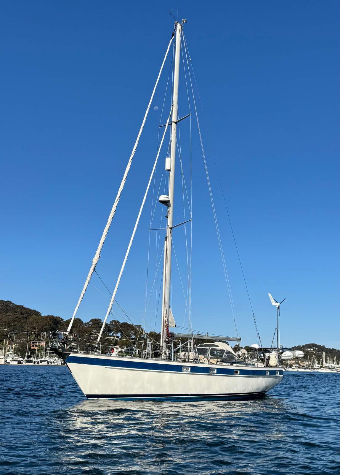 Hallberg-Rassy 42
