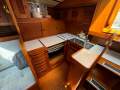 Hallberg-Rassy 42