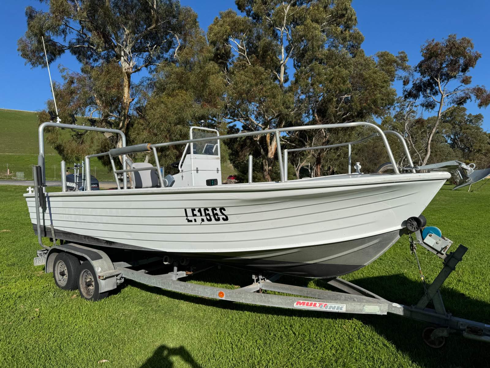 Quintrex 600 Quintrex on MacKay Trailer