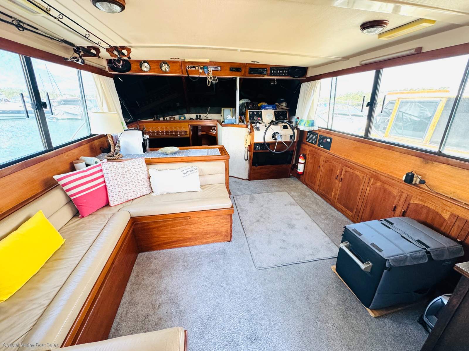 Used Riviera 38 Flybridge for Sale | Boats For Sale | Yachthub