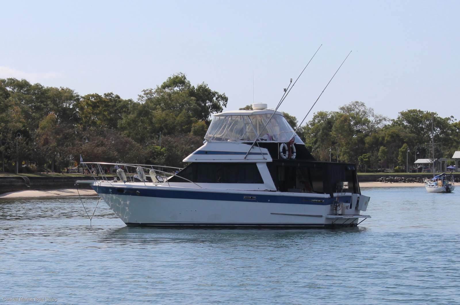 Riviera 38 Flybridge