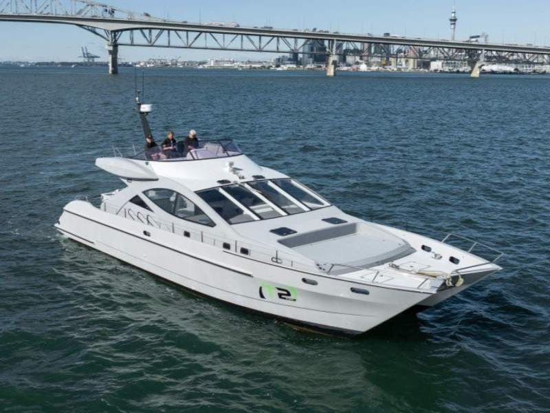 Custom Foiling 16.5m Powercat