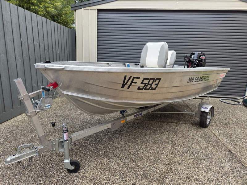 Stacer 369 Seasprite