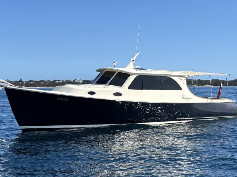 Palm Beach Motor Yachts 38