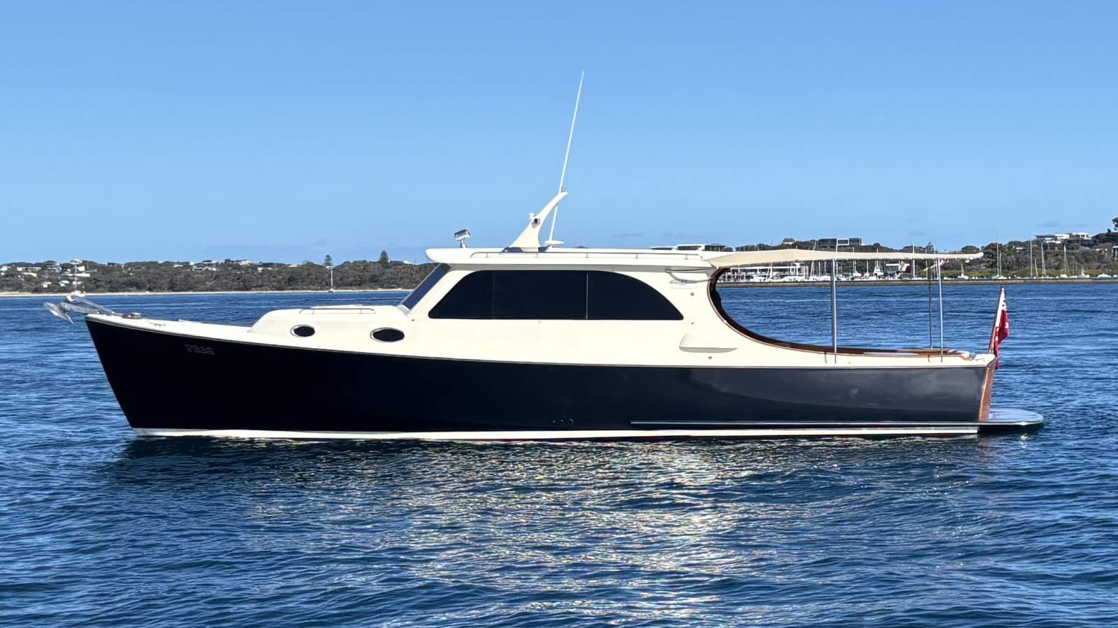 Palm Beach Motor Yachts 38