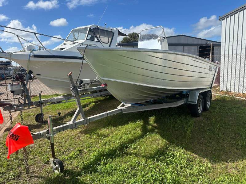 Quintrex 540 Center Console