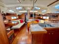 Hunter 410 EXCELLENT CONDITION, CAPABLE AND COMFORTABLE!