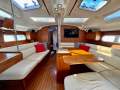 Hunter 410 EXCELLENT CONDITION, CAPABLE AND COMFORTABLE!