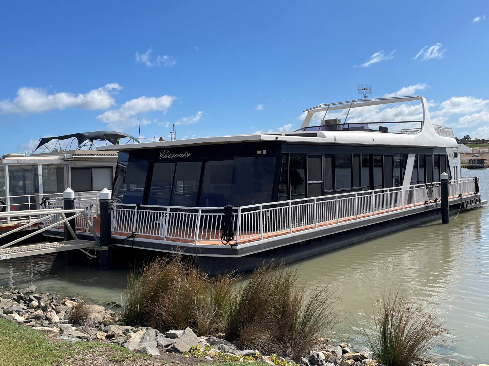 Clearwater - Houseboat & Secure Berth Opportunity