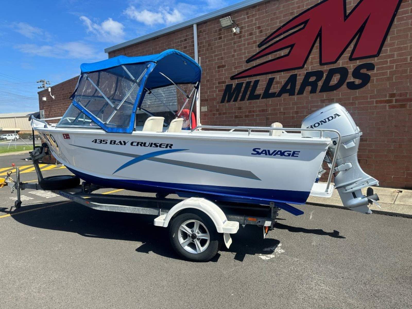 Savage 435 Bay Cruiser