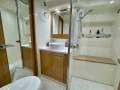 Riviera 5400 Sport Yacht Platinum Edition