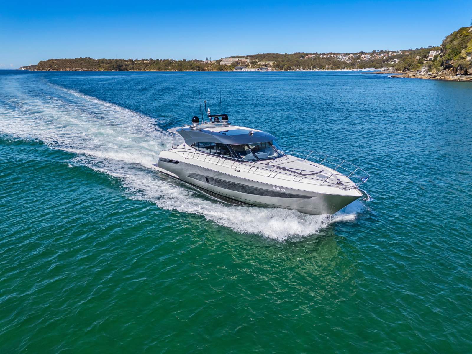 Riviera 5400 Sport Yacht Platinum Edition