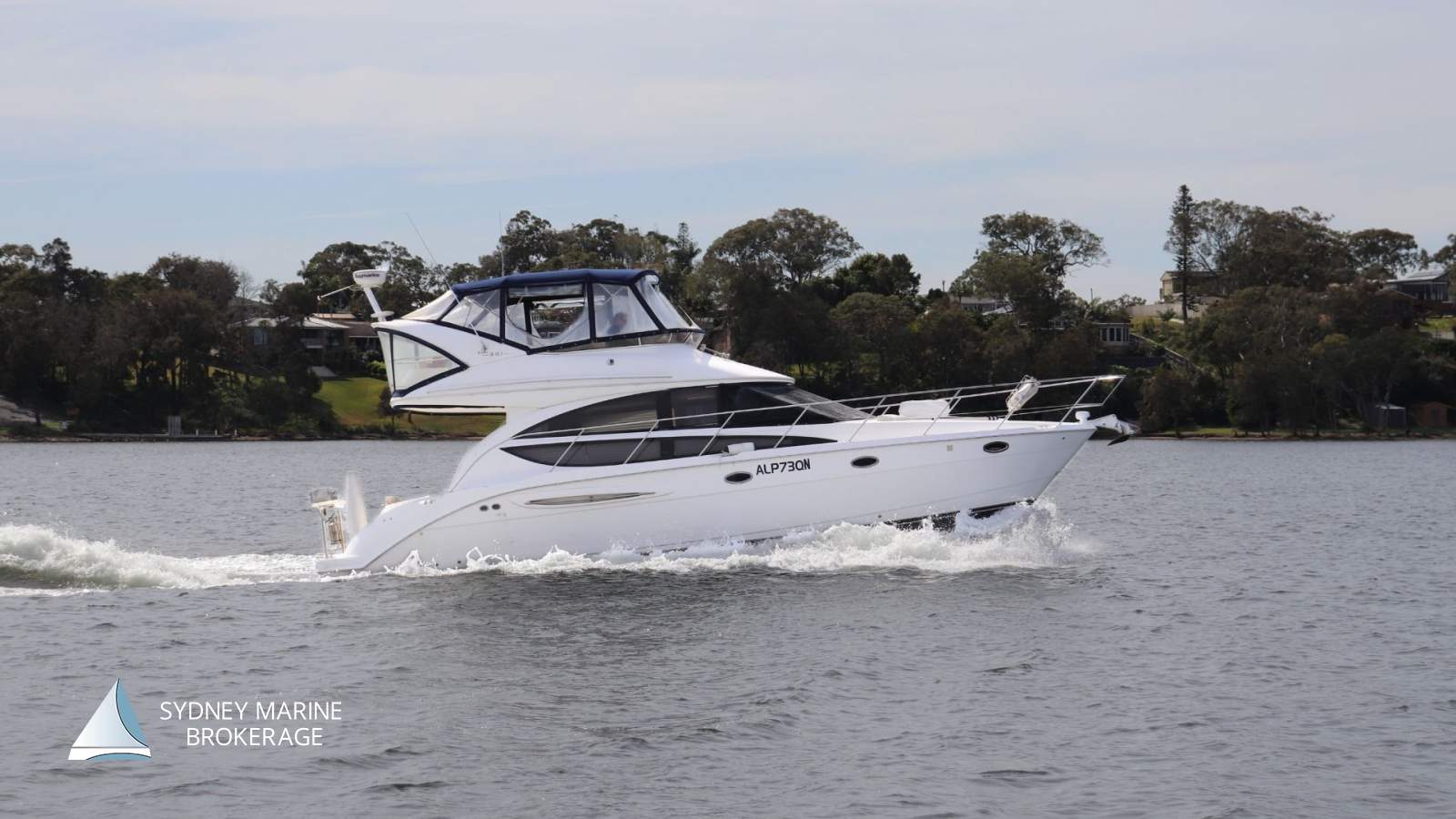 Meridian 391 Flybridge Cruiser:2 Sydney Marine Brokerage Meridian 391 Flybridge Cruiser For Sale