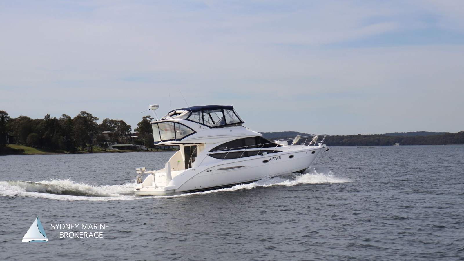 Meridian 391 Flybridge Cruiser:3 Sydney Marine Brokerage Meridian 391 Flybridge Cruiser For Sale