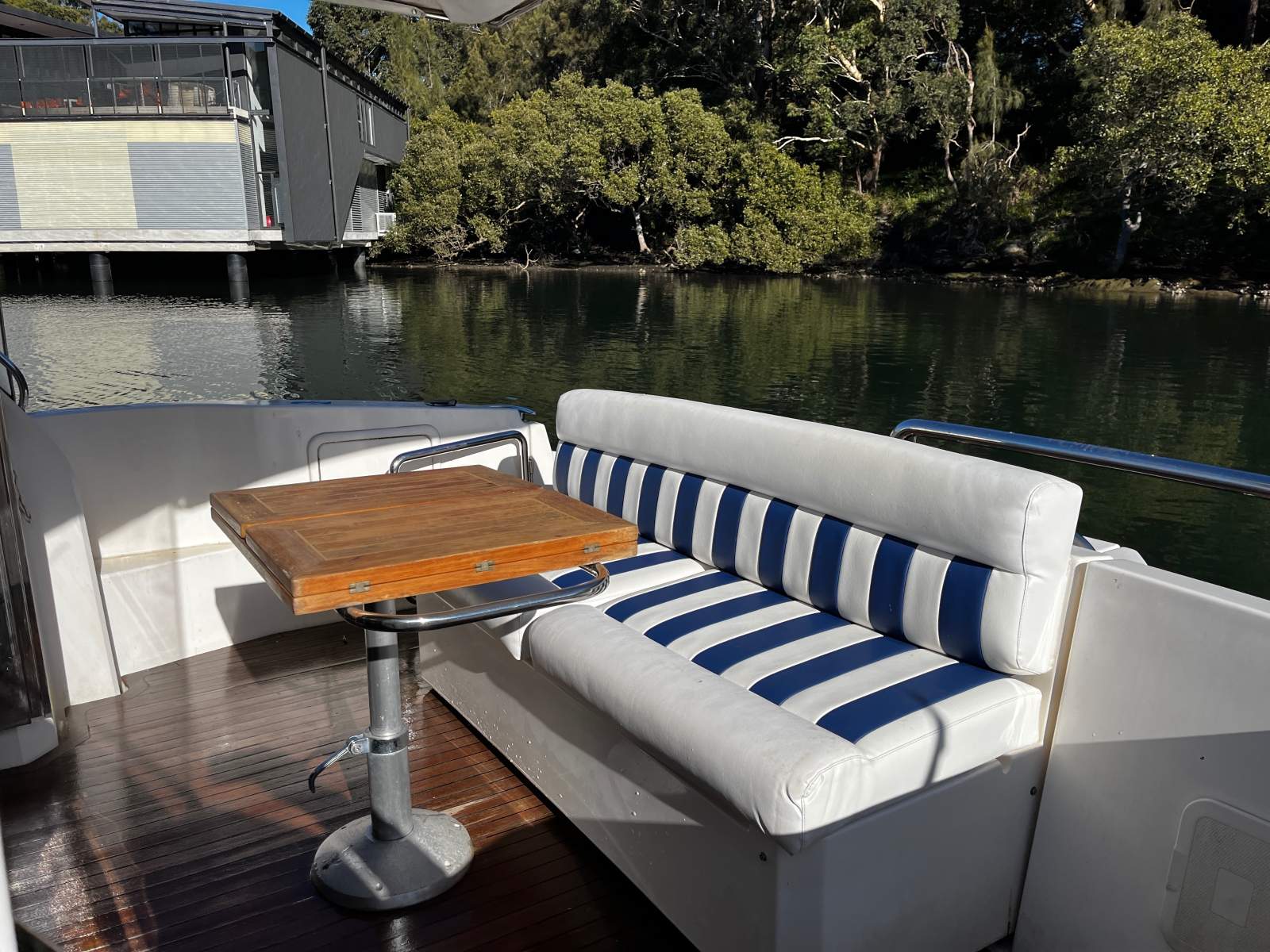 Riviera 3600 Sport Yacht