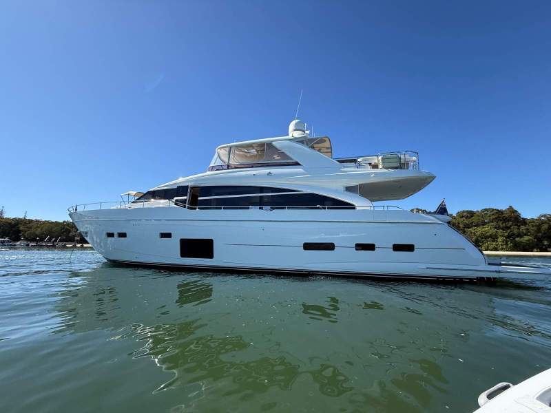 Princess P88 88 Yacht