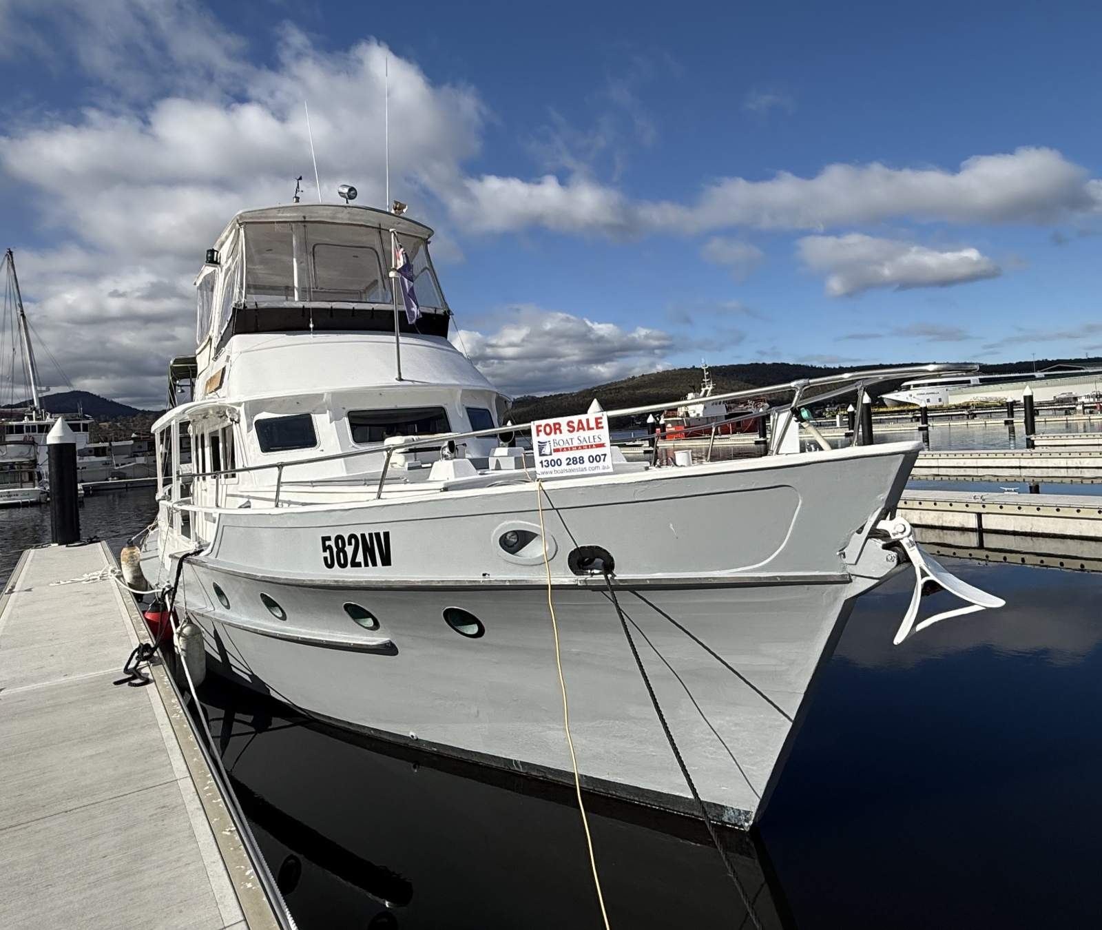 Holmes 51 Motor Cruiser "KOORINE"