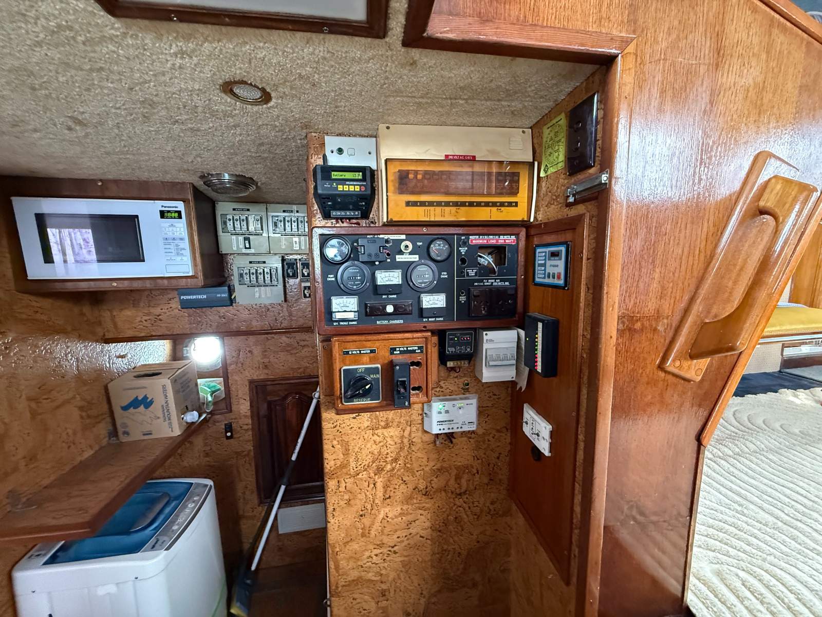 Holmes 51 Motor Cruiser KOORINE