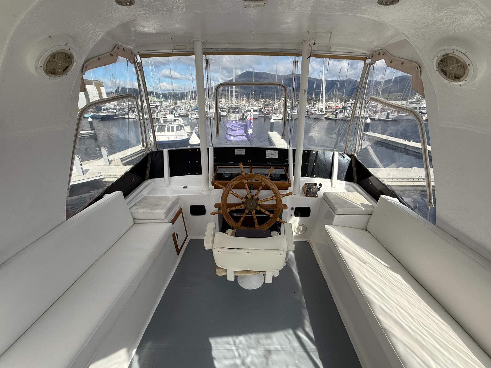 Holmes 51 Motor Cruiser KOORINE