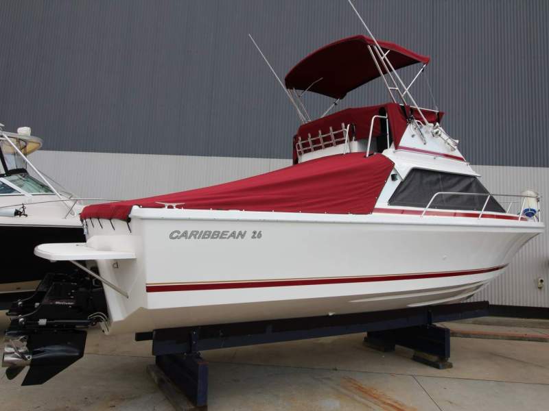 Caribbean 26 Flybridge Cruiser