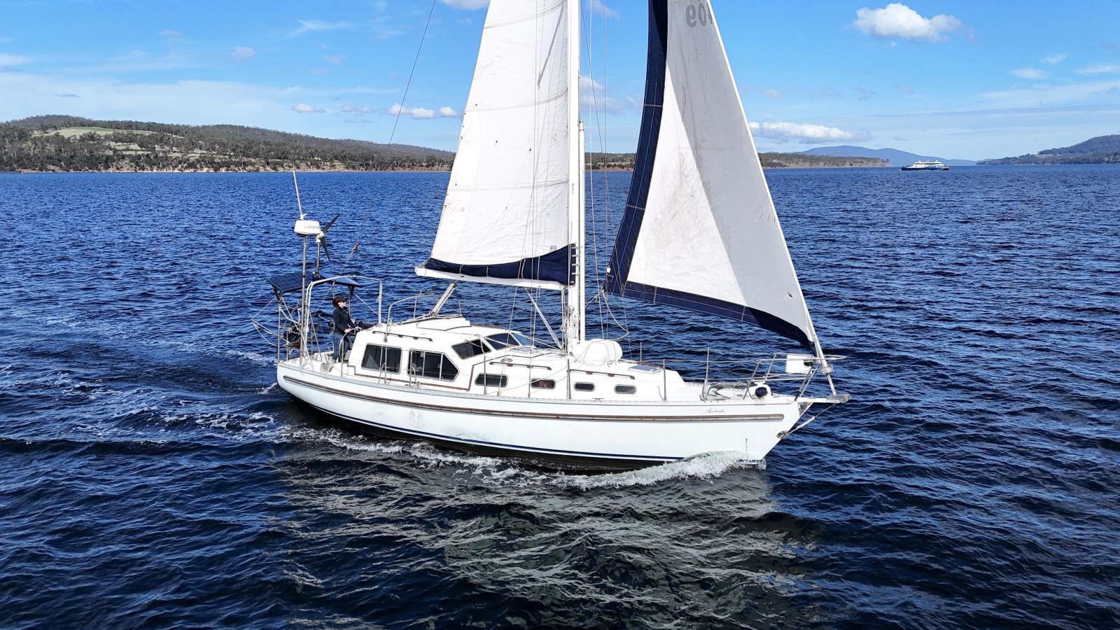 Challenger 36 Pilothouse VERY WELL EQUIPPED, QUALITY PILOTHOUSE YACHT