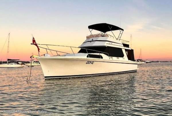 Fairway 36 Flybridge Cruiser