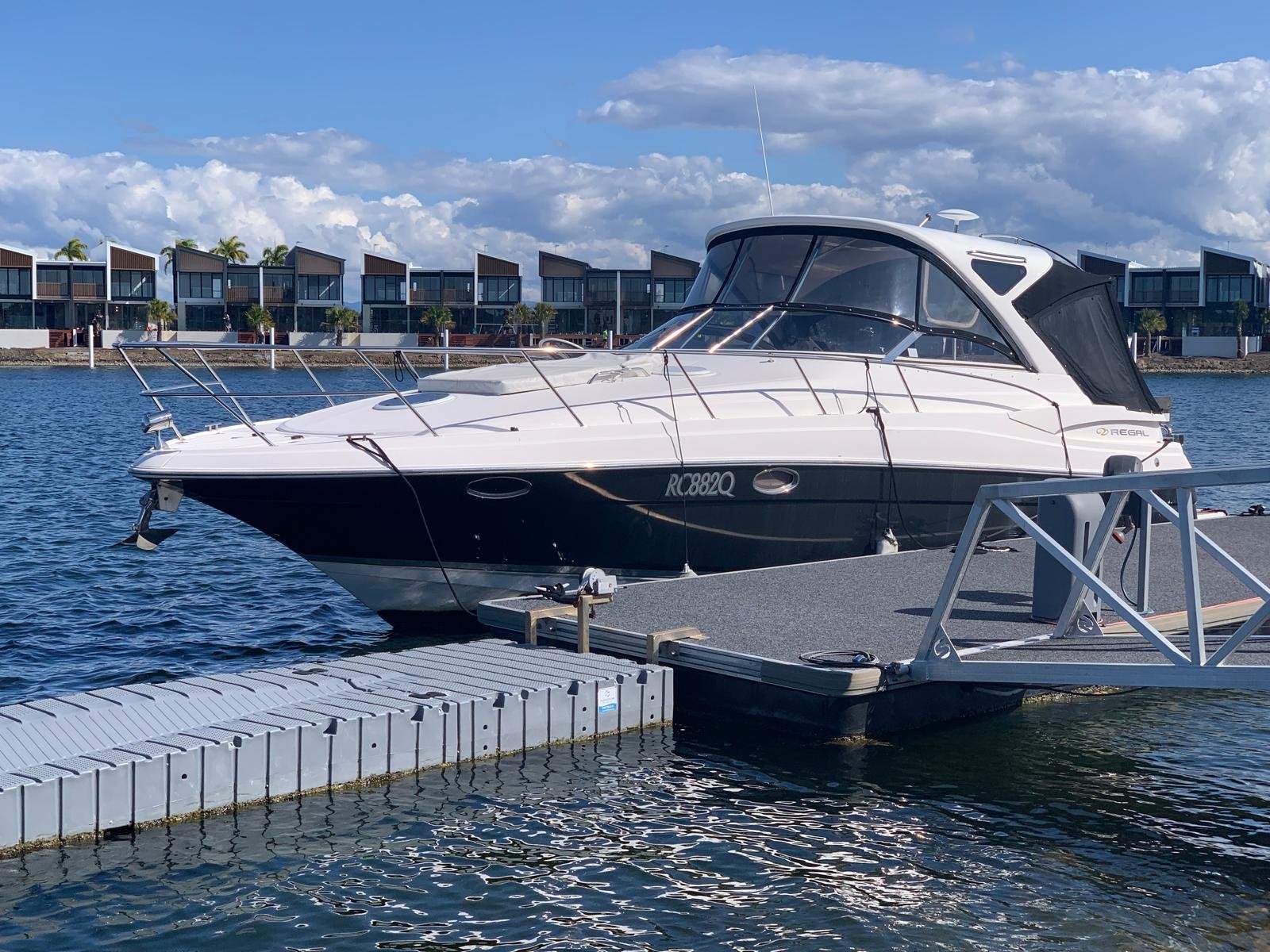 Regal 3760 Sports Cruiser