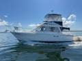 Riviera 32 Flybridge