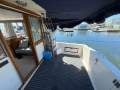 Riviera 32 Flybridge