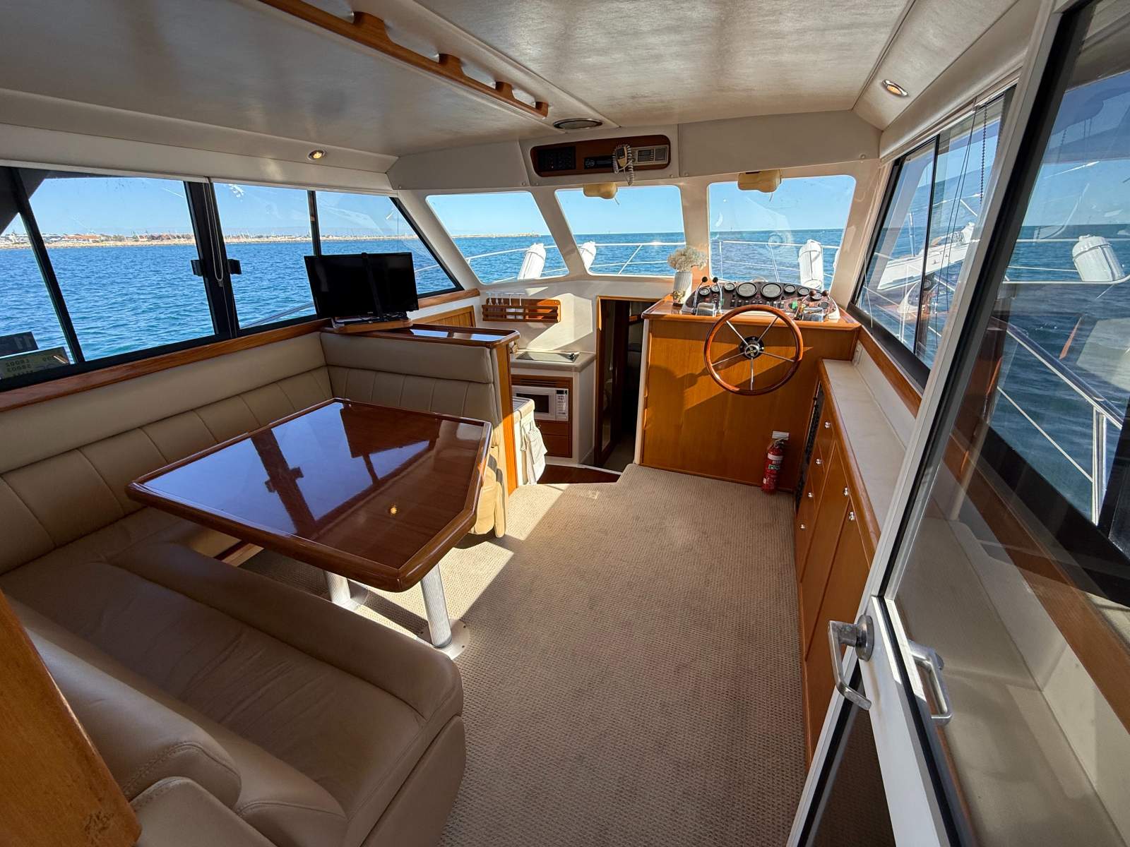 Riviera 38 Platinum