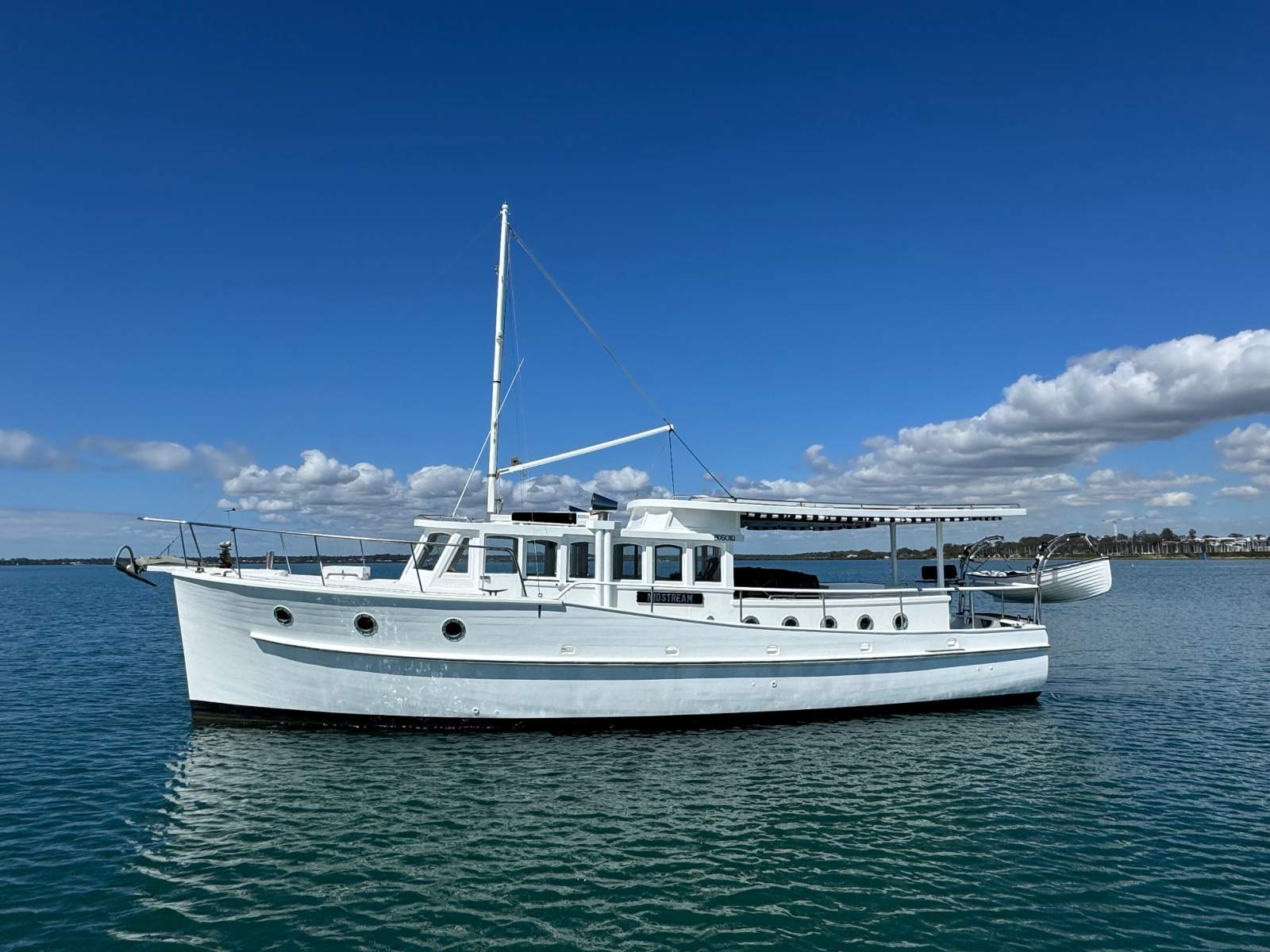 Bay Cruiser Albert Pryor 42ft Bridgedeck Cruiser