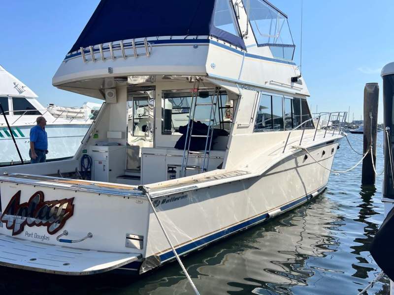 Hatteras 52