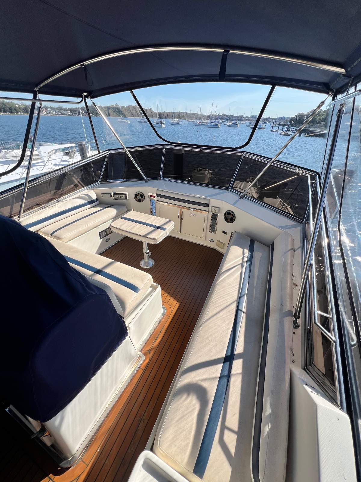Hatteras 52