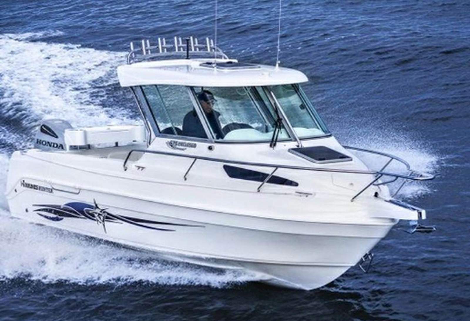 New Haines Hunter 675 Enclosed